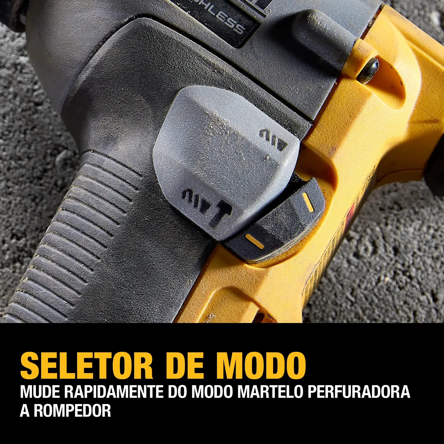 Close-up do seletor de modo de uma ferramenta elétrica DEWALT mostrando superfície empoeirada e cabo amarelo e preto. O texto em português na parte inferior diz: 'SELETOR DE MODO. Mude rapidamente do modo martelo perfuradora a rompedor.'