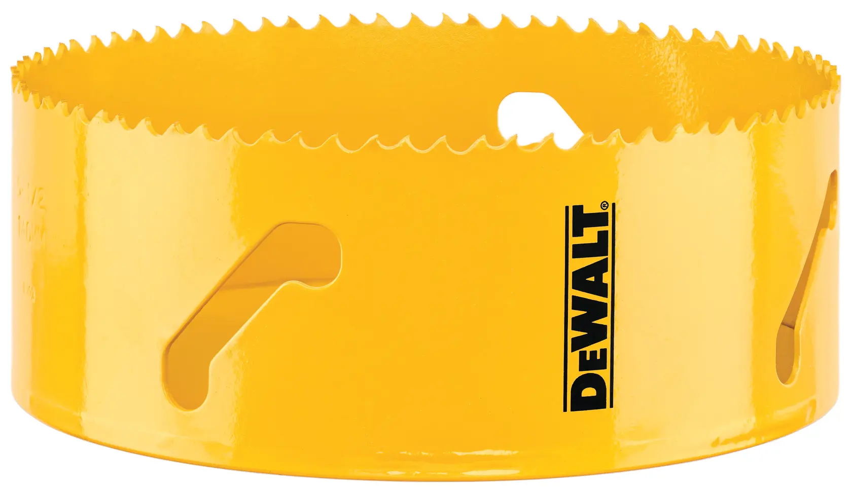 Uma serra copo amarela DEWALT com bordas serrilhadas afiadas e aberturas de ventilação.