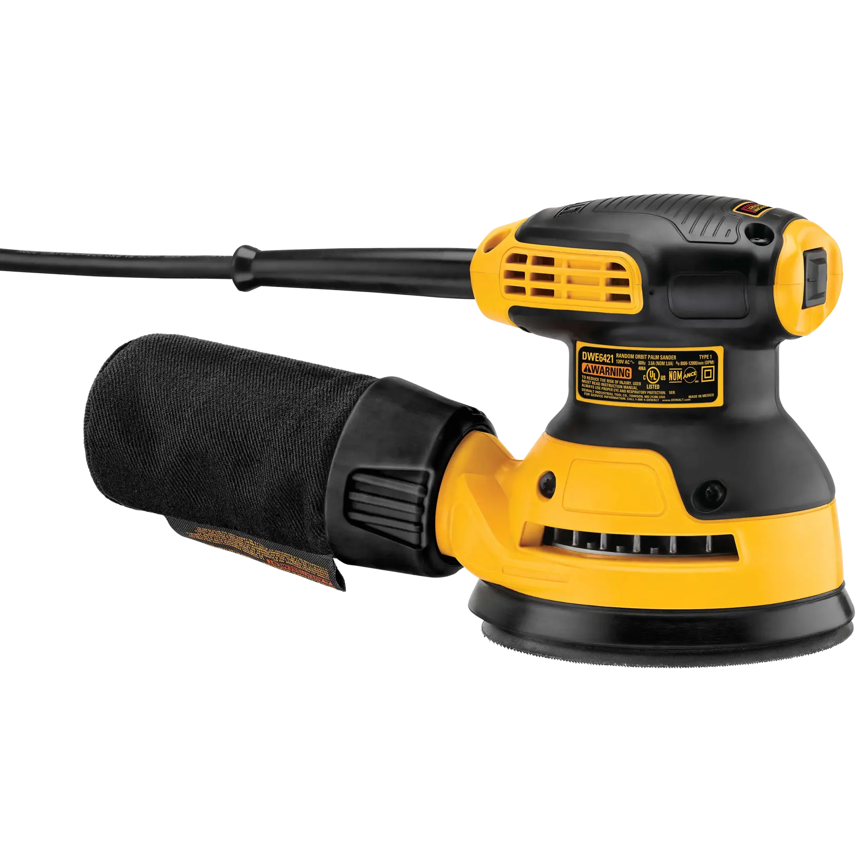 Uma lixadeira orbital elétrica DEWALT DWE6421 nas cores amarela e preta, com saco de pó acoplado, apresentada sobre fundo branco.