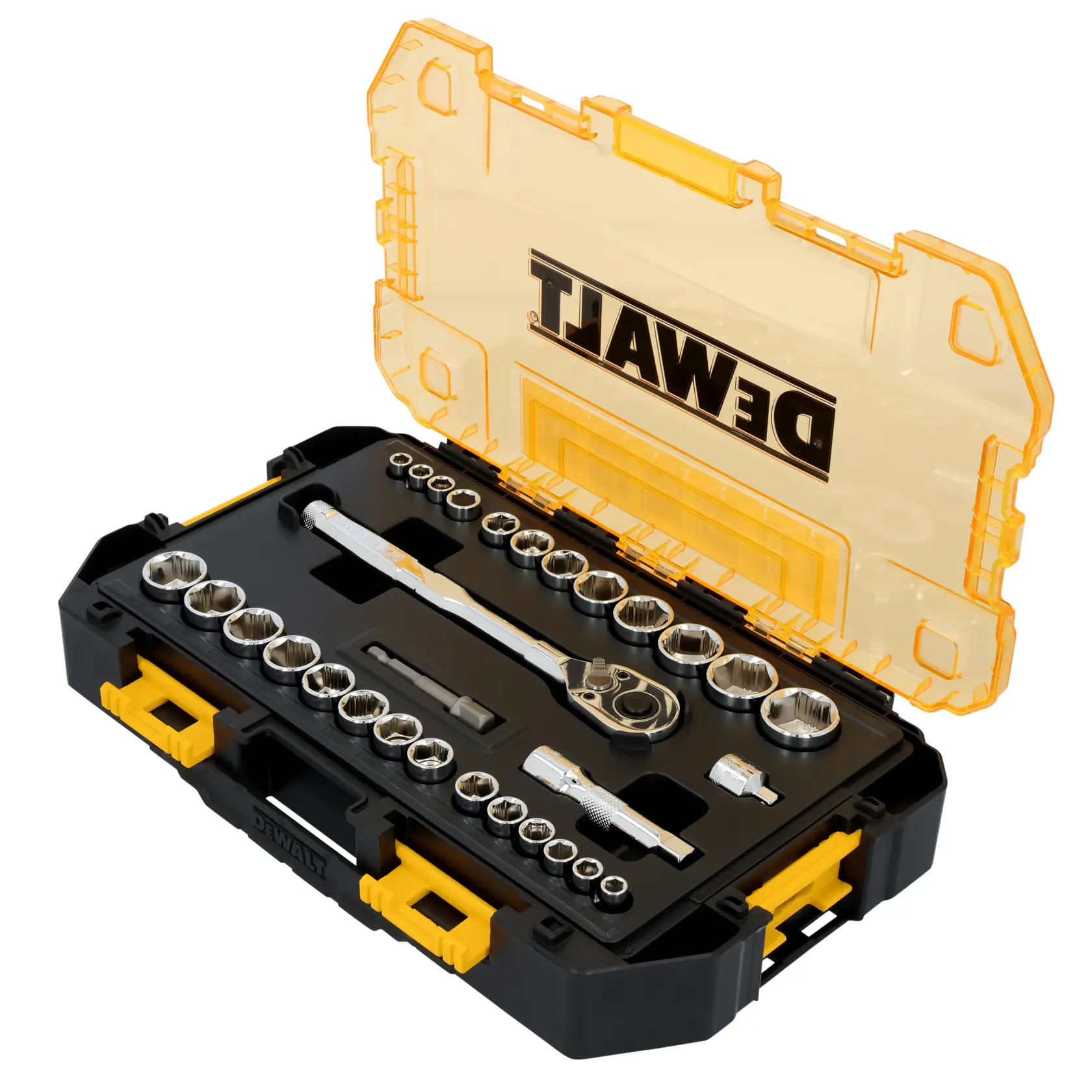 Um conjunto de soquetes e catraca DEWALT exibido em um estojo rígido preto e amarelo aberto, com tampa transparente amarela. O conjunto inclui vários soquetes, uma chave de catraca, barras de extensão e acessórios organizados cuidadosamente dentro do estojo.