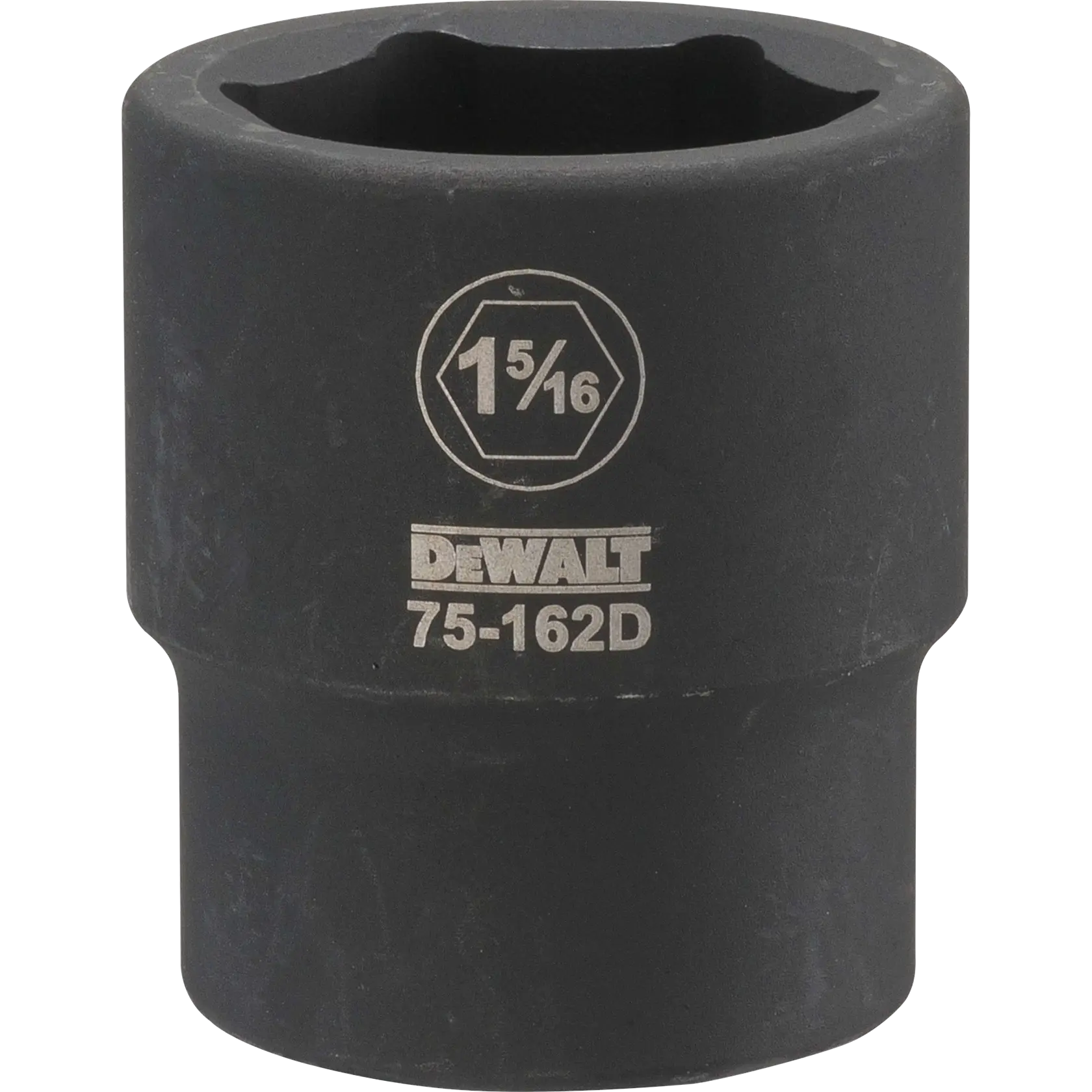 Um soquete de impacto preto da marca DEWALT, com marcação de tamanho de 1 5/16 polegadas e número de modelo 75-162D. A ferramenta cilíndrica é utilizada para afrouxar ou apertar parafusos e porcas com ferramentas elétricas.