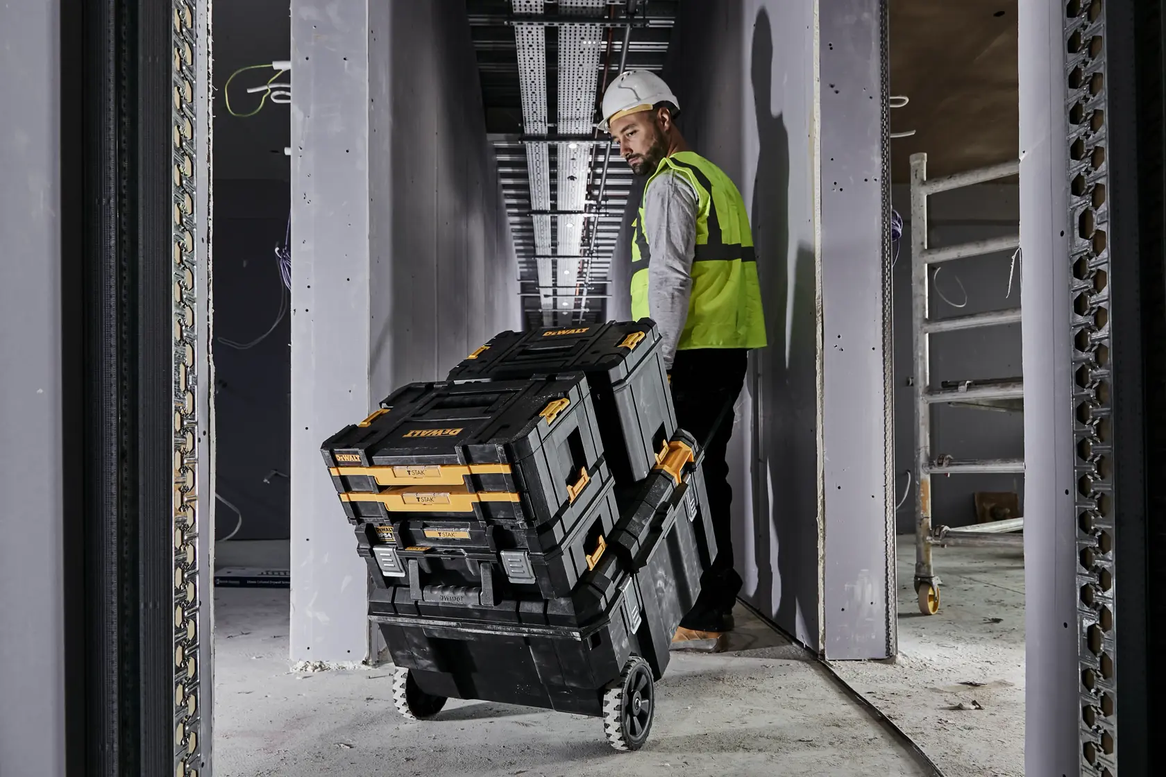 Caixa Contractor 113L DEWALT® TSTAK®™