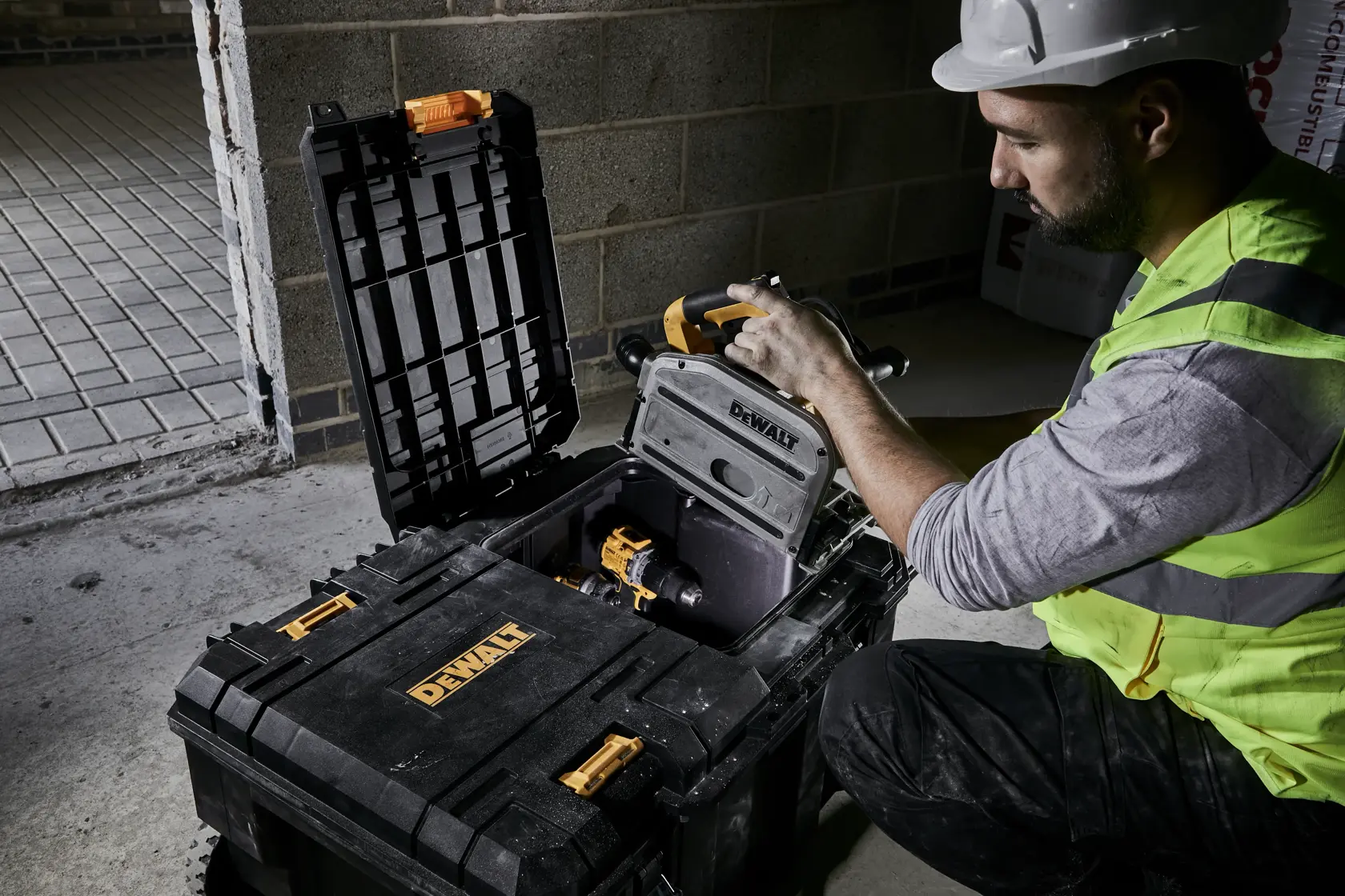 Caixa Contractor 113L DEWALT® TSTAK®™